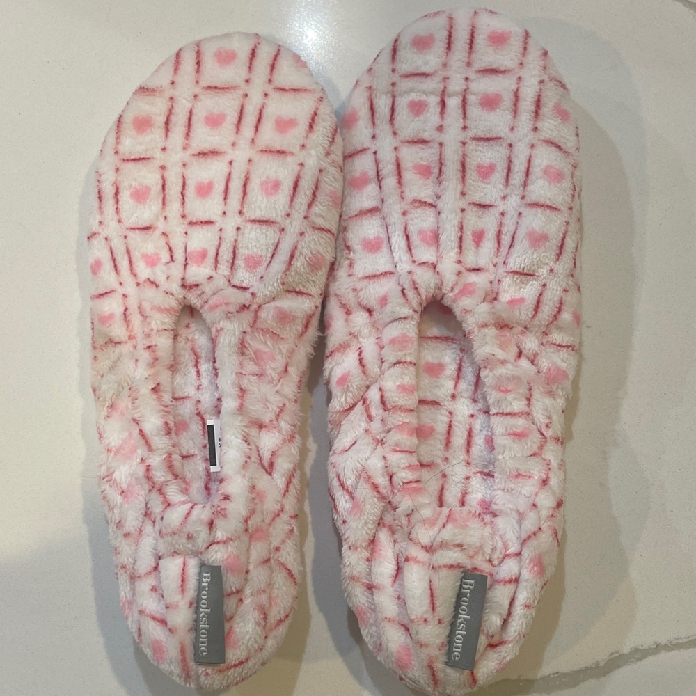 Brookstone Pink and White Women's Slippers